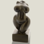 Mary Czarna/Brązowa Figurka Kobiecego Torsu na Kwadratowym Postumencie, 18,5 cm