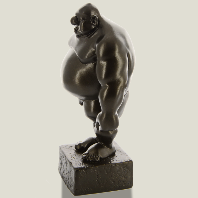 Mario su piedistallo (quadrato) nero/bronzo, 19 cm