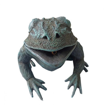 Gargoyle for pond (Blue-gray frog)