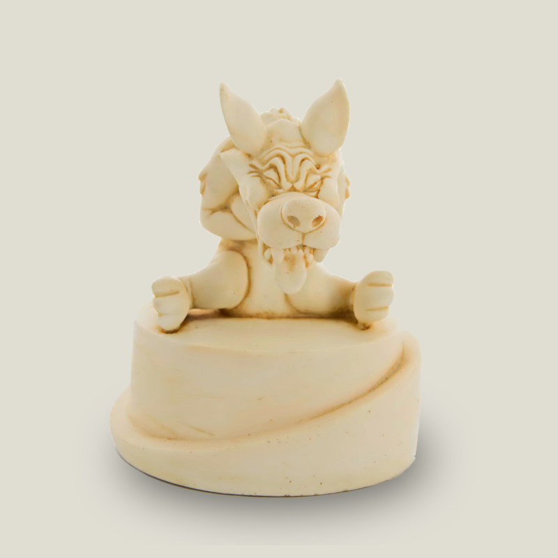 Hellhound on pedestal (round) ivory, 14 cm